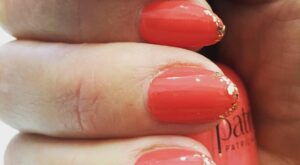 Giada DeLaurentiis on Instagram: “Vacation nails!! Thx @pattieyankee 
#patriciayankee
#nails” | Vacation nails, Nails, Nail polish