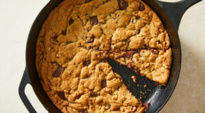 A Quick and Easy Skillet Chocolate Chip Cookie