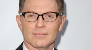 Bobby Flay’s TRIPLE THREAT Returns to Food Network in August – Broadway World