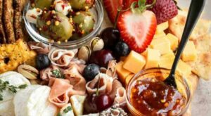 Best Crackers For A Charcuterie Board – In Krista’s Kitchen