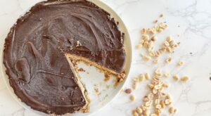 Reese’s-Inspired Peanut Butter Cup Pie Recipe – Daily Meal