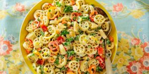 Spicy Veggie Pasta Salad Recipe – How to Make Spicy Veggie … – The Pioneer Woman