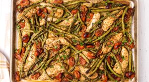 Easy Tuscan Chicken Sheet Pan Dinner – TidyMom