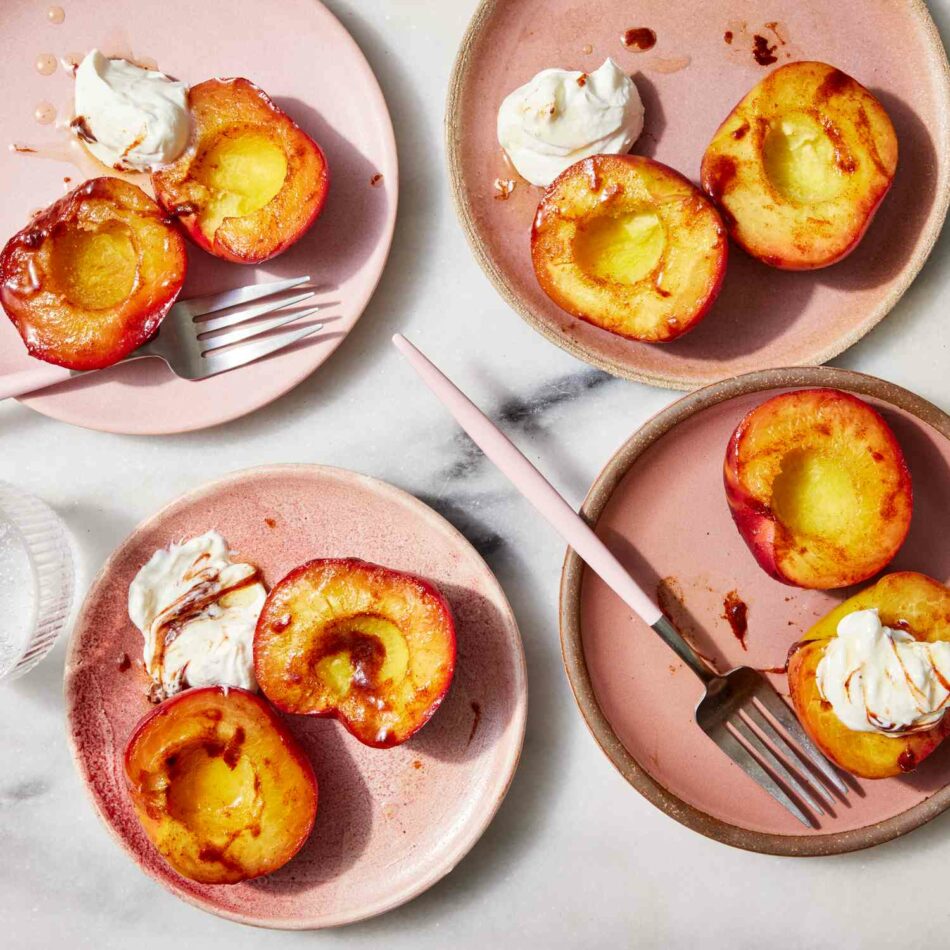 Baked Peaches Are the Easiest Summer Dessert Ever