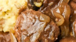 Easy Crock Pot Round Steak with Mushrooms | Recipe | Tenderized round steak recipes, Round steak recipes, Top round steak recipes