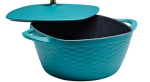 Tramontina Prisma 7 qt. Enameled Cast Iron Covered Square Dutch Oven – Matte Teal 80131/109DS – The Home Depot