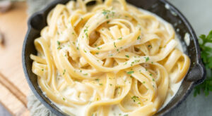 Why You Should Skip The Pasta With Alfredo Sauce At Restaurants – Tasting Table
