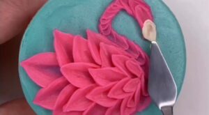 Flamingo Cupcake | Absolutely flam-azing, Caked By Rach! 🦩🦩 | By Food Network – Facebook