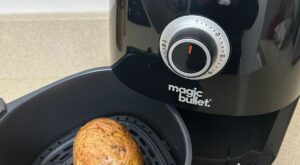 How to cook jacket potato in an air fryer – 3 quick and easy steps for perfect spuds every single time