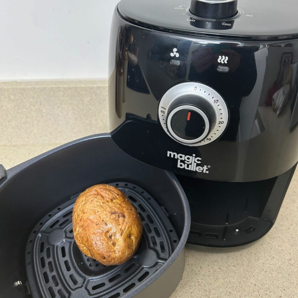 How to cook jacket potato in an air fryer – 3 quick and easy steps for perfect spuds every single time