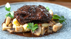 Braised Beef cheeks – Easy Meals with Video Recipes by Chef Joel Mielle – RECIPE30