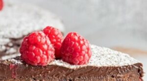 Bezmiltu šokolādes aveņu kūkas recepte (deserts bez lipekļa)