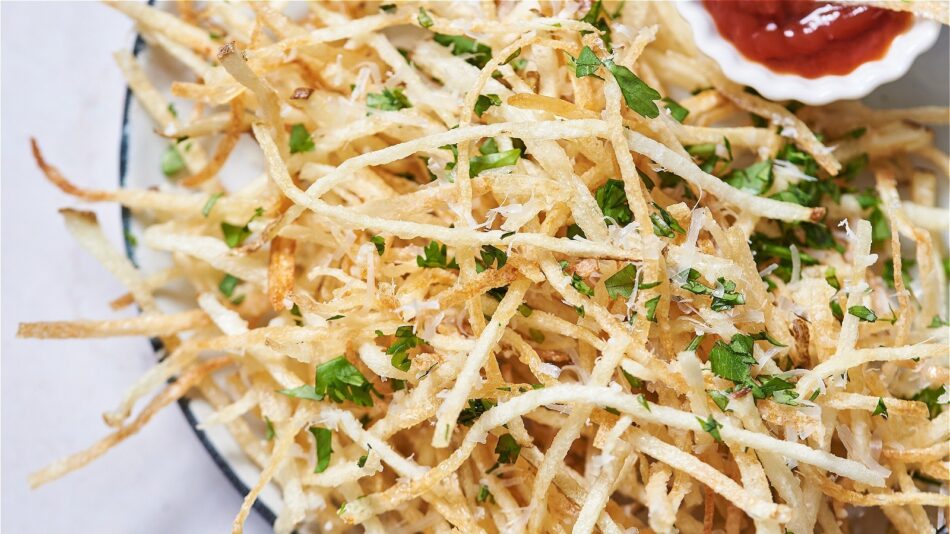Shoestring Garlic Parmesan Fries Recipe – Tasting Table