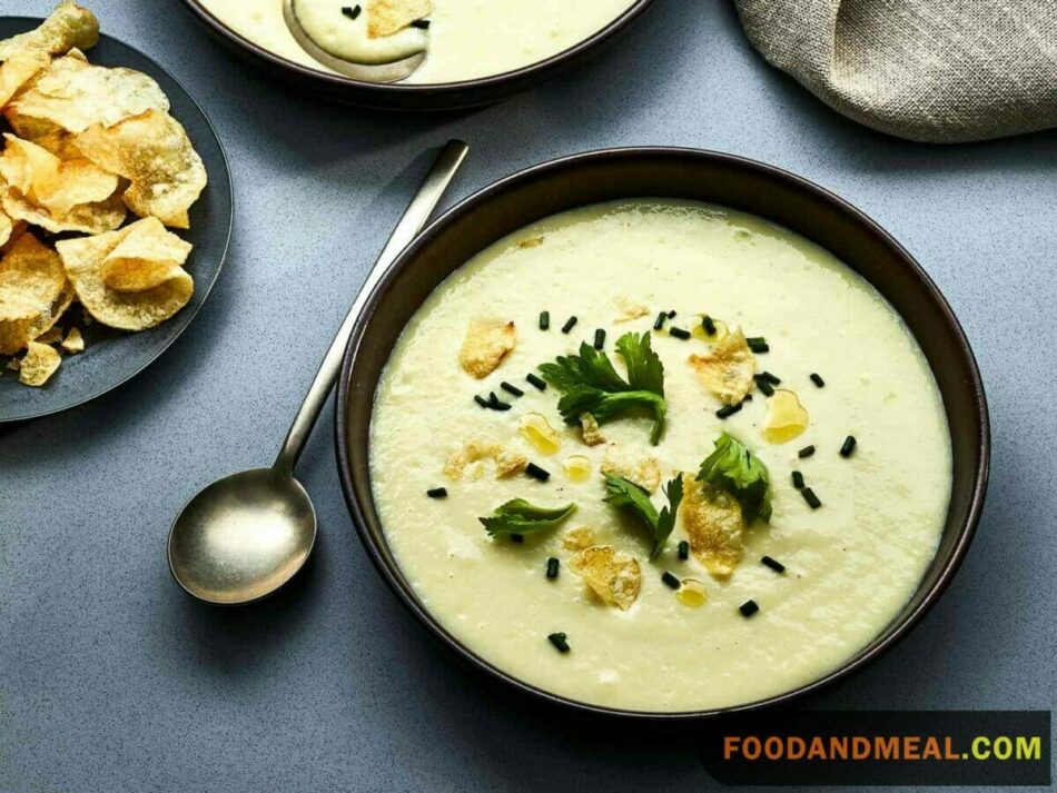 Creamy Potato Leek Soup – Comfort in a Bowl –