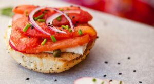 15 Healthy and Light Vegan Tomato-Based Recipes for Summer