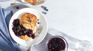 10 Delicious Blueberry Recipes To Make With the Summer Bounty