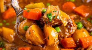 Easy Beef Stew Recipe with Red Wine in Oven