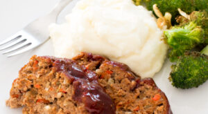 How To Make the Best and Easiest Homemade Meatloaf
