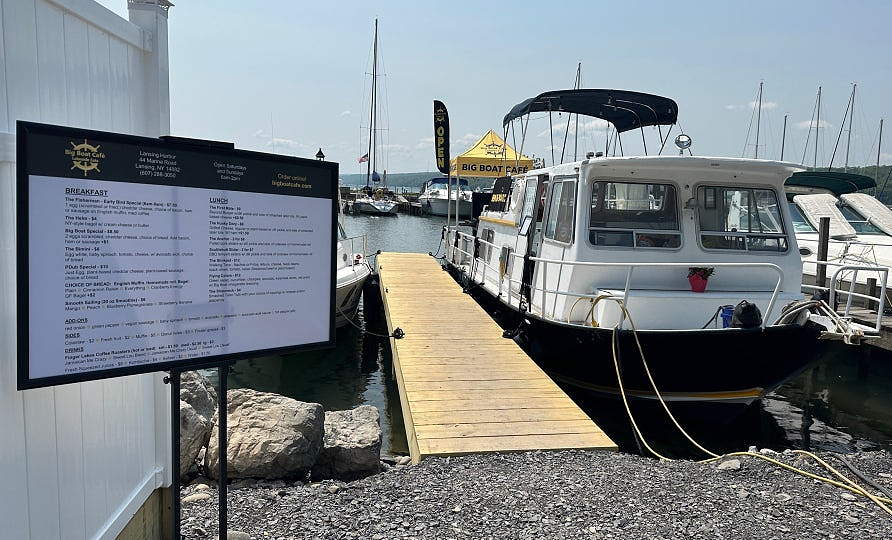 Floating cafe offers comfort food for lake and land at Lansing marina