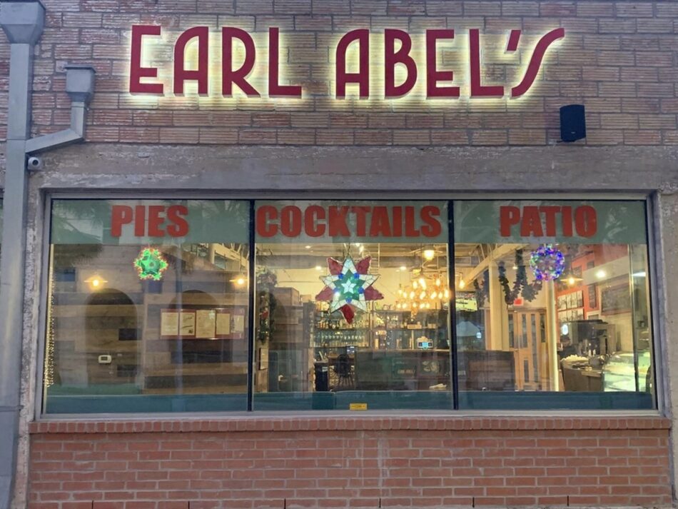 Longtime San Antonio comfort-food spot Earl Abel’s closing Broadway location