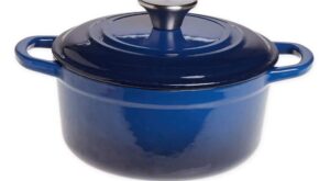 OUR TABLE 2 qt. Enameled Cast Iron Dutch Oven With Lid In Cobalt 985119931M – The Home Depot