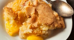 Grandma’s Magic Peach Cobbler Recipe Is Old-fashioned Goodness (With a Shortcut) | Desserts | 30Seconds Food