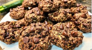 Easy Chocolate Chip Oatmeal Zucchini Cookies Recipe: Yes, Please | Cookies | 30Seconds Food
