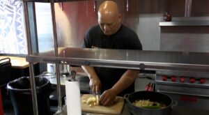 Kentucky restaurant owner from Hawaii raises money for Maui