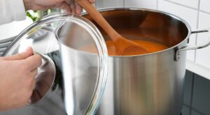 5 Best Stock Pots, According to Testing