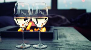 15 Keto Wines to Sip on a Low-Carb Diet