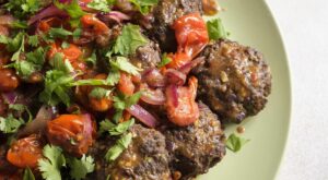 Spicy ground beef kebabs with tomato-sumac sauce: Try the broiler for an open-fire feel