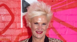 Chef Anne Burrell Has Changed A Lot Through The Years – The Daily Meal