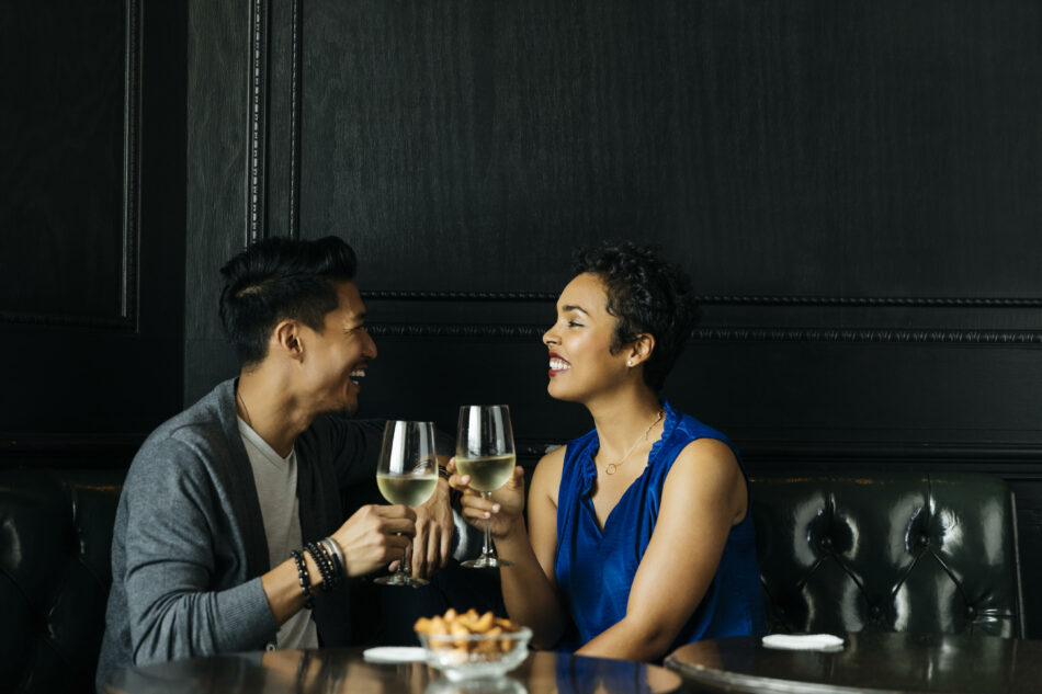Cozy Bar Named Florida’s Best Date-Night Restaurant | iHeart