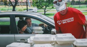 This Kansas City nonprofit is serving free barbecue to Maui wildfire survivors