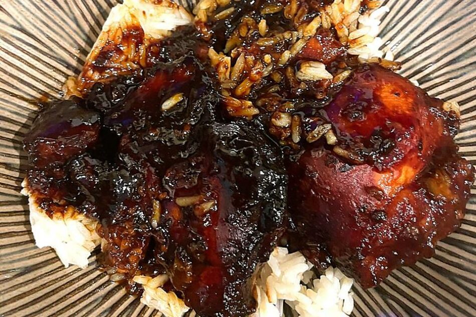 6-Ingredient Honey Garlic Chicken Recipe: A Delicious Slow-cooker Recipe With Asian Flair | Slow Cooker | 30Seconds Food