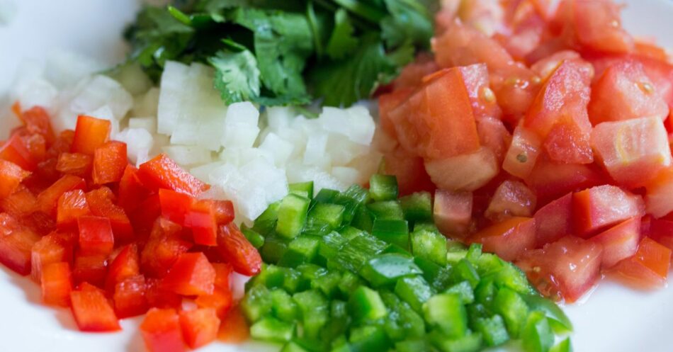 10 Vegetable Chopper Recipes for Quick and Easy Meals, According to Redditors