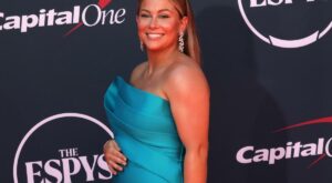 Shawn Johnson Does a Handstand While Pregnant & Our Jaws Are on the Floor