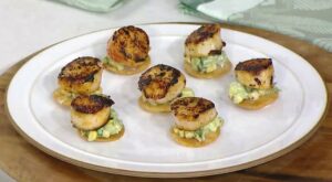 Seared scallops with avocado corn relish: Get Bobby Flay’s recipe – TODAY