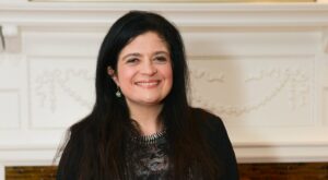 Alex Guarnaschelli Shares ‘Eye-Opening’ Experience Writing New Cookbook With Daughter Ava – Closer Weekly