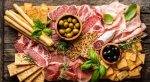 Make a Stunning Trader Joe’s Charcuterie Board With These 16 Ingredients – Cheapism