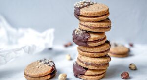 Toasted Hazelnut Nutella Sandwich Cookies Recipe – Tasting Table
