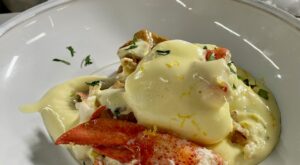 Lunchbreak: Lobster Benedict with Tapioca Hollandaise