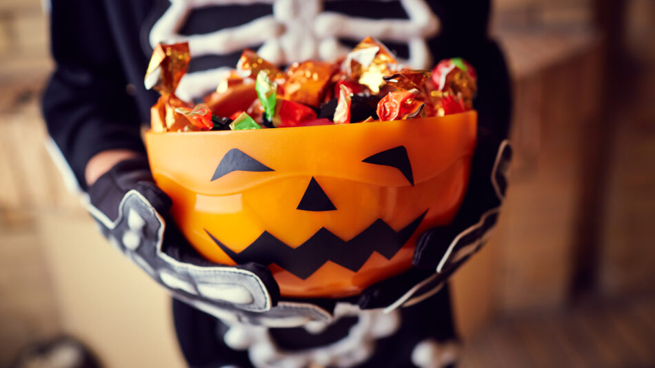 19 Ways To Use Up Leftover Halloween Candy For New Treats – Tasting Table