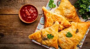 World Samosa Day: 6 reasons samosa is the king of street food