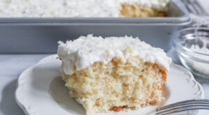 Pineapple Coconut Poke Cake Recipe – Tasting Table