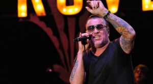 Smash Mouth Frontman Steve Harwell Dies at 56 | KQED
