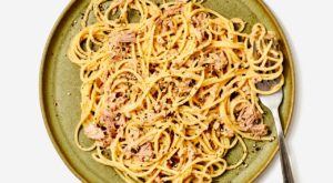 The 3-Ingredient Tuna Spaghetti I Fell for in Italy