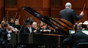 Cliburn winner Yunchan Lim joins Robert Spano, Fort Worth Symphony in season opener