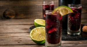 An Expert’s Opinion On Drinking Red Wine Mixed With Coca-Cola