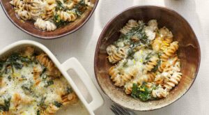 This Creamy Lemon & Spinach Pasta Bake Is the Best Comfort Food